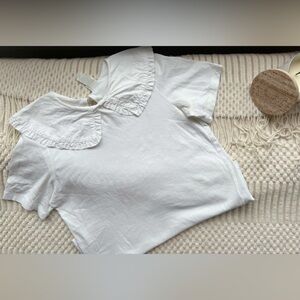 H&M ruffled collar tshirt size small
